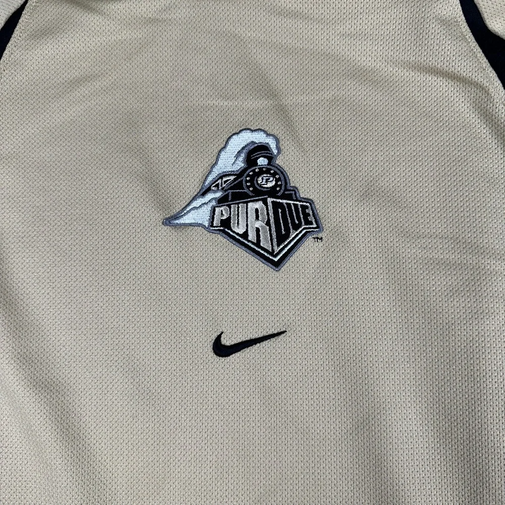 Nike Purdue Boilermakers Shirt Mens Medium Gold Dri-Fit Long Sleeve Crewneck